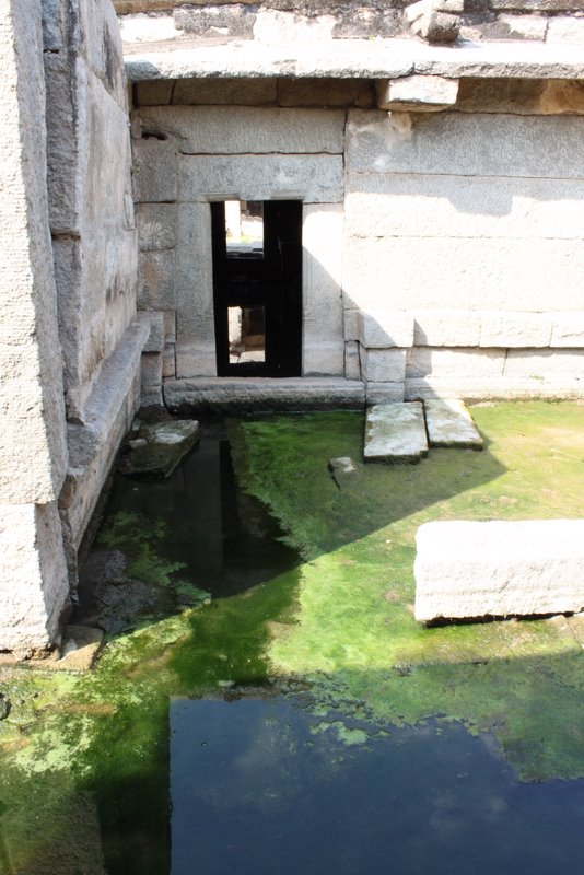 India 2010 - Hampi - Temples - Sunken Temple